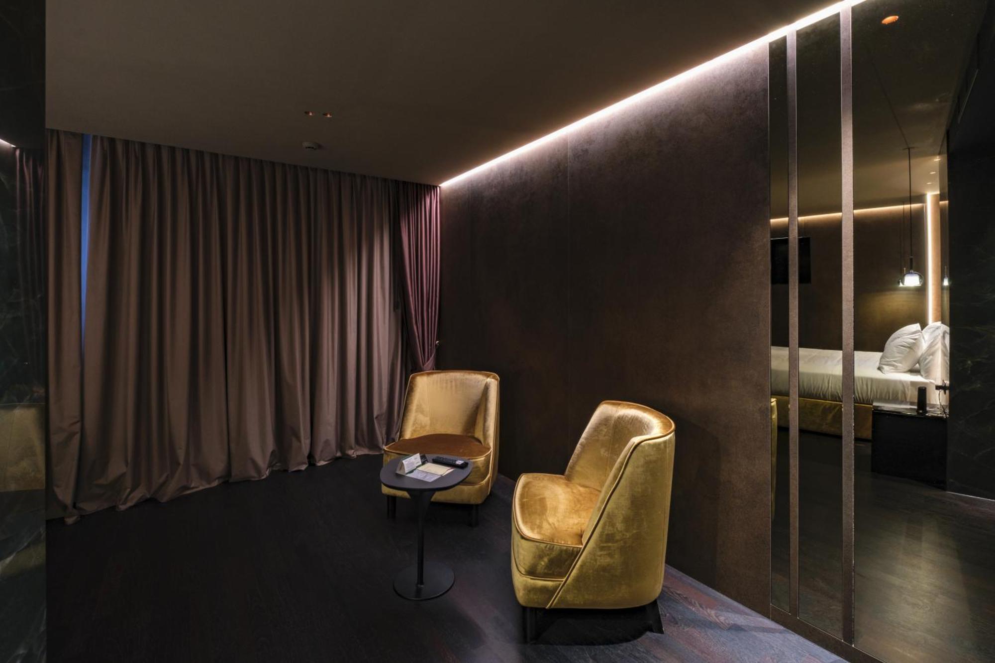 Hotel Touring Ферара Стая снимка